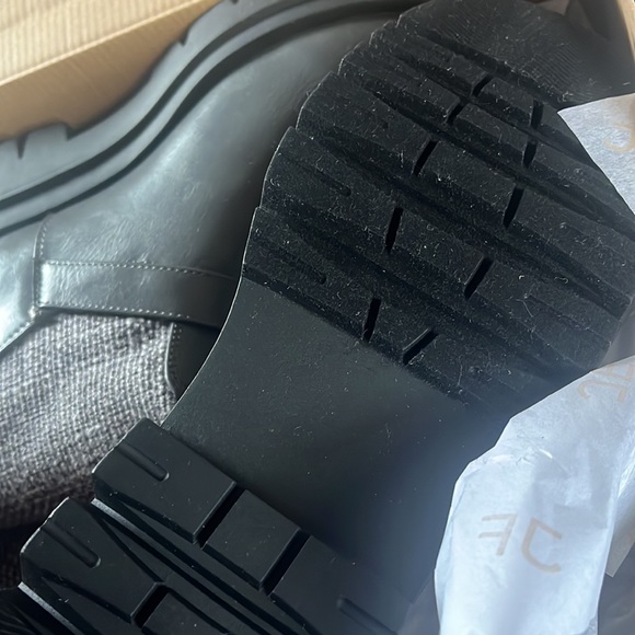 Boots, Scour Sherpa, Magnet, size 9 - Picture 2 of 4